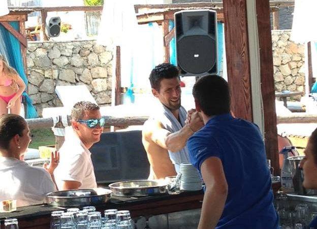 Djokovic Montenegróban, Almara strand, Oblatno, Tivat